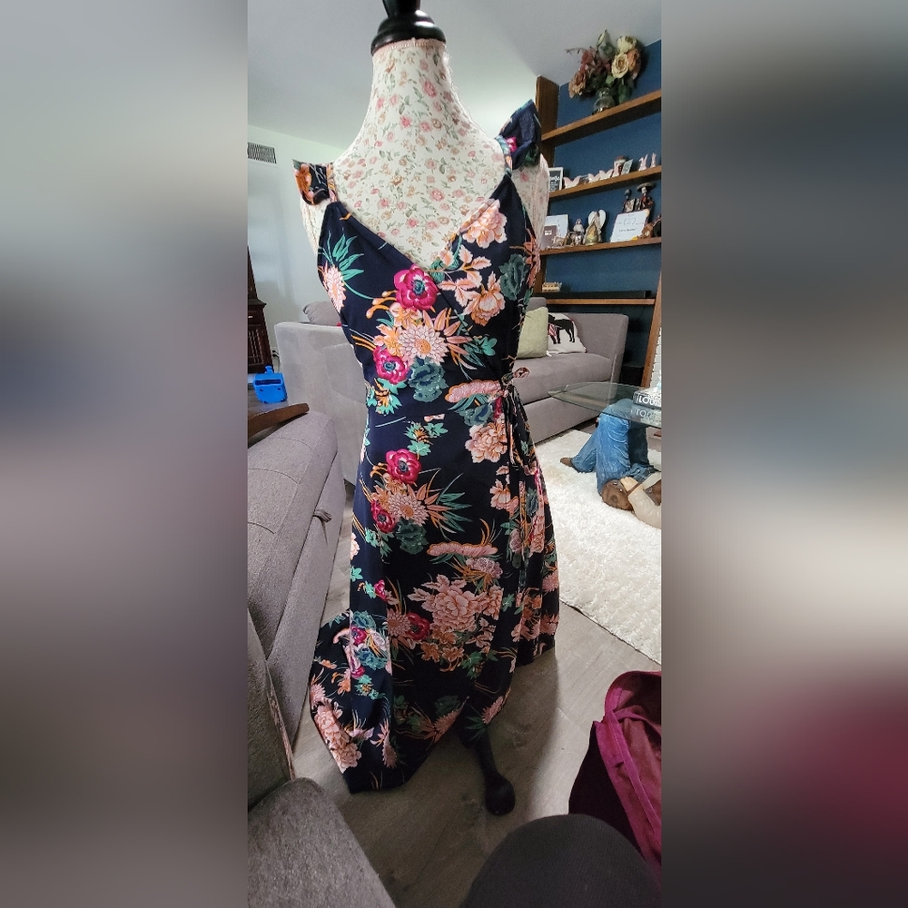 Pink Lily Asymmetrical Floral Dress - Navy and Pink Size Small